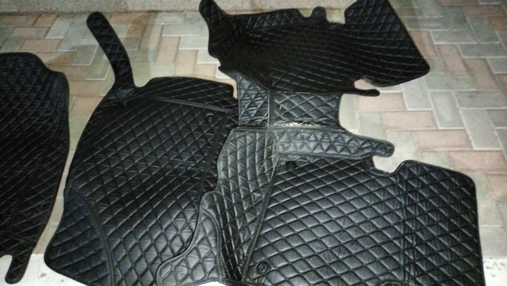 Продам 3д коврики на элантру