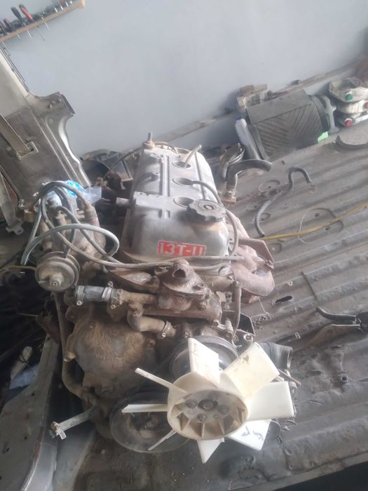 Двигатель  1,8 от таёта с автамат коробке