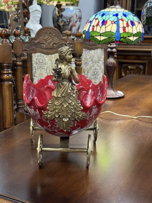 Fructiera deosebita din portelan craquelle si elemente bronz