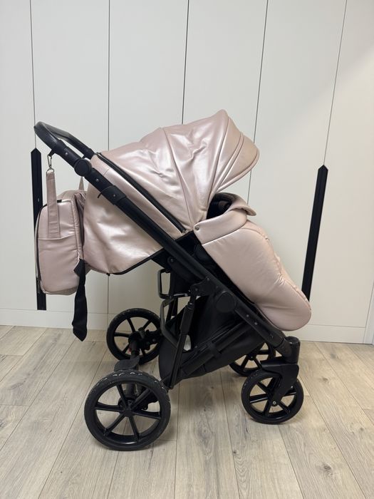 Продам коляску 2в1