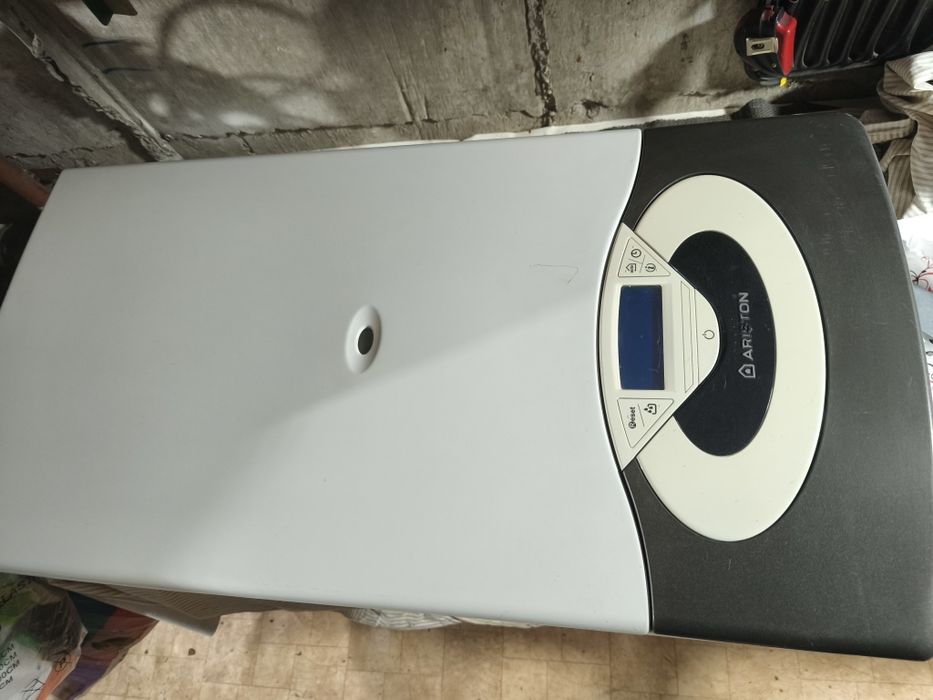 Centrala Genus 24 ff Ariston.