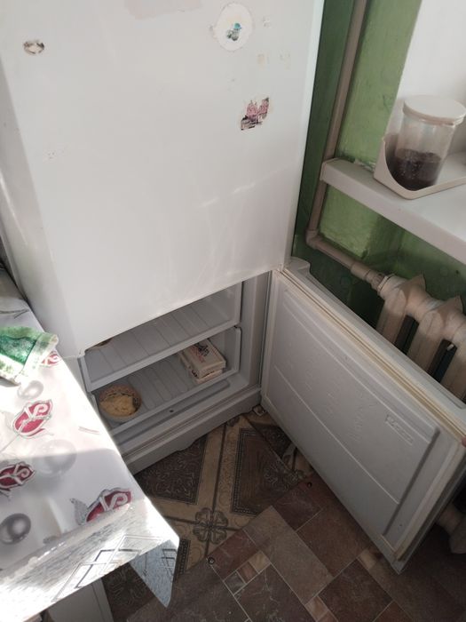 Продам холодильник индозит