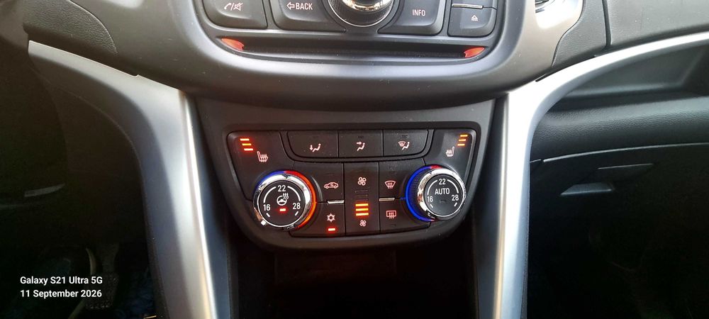 Opel Zafira Tourer 1.6CDTI ecoFLEX (136 к.с.)