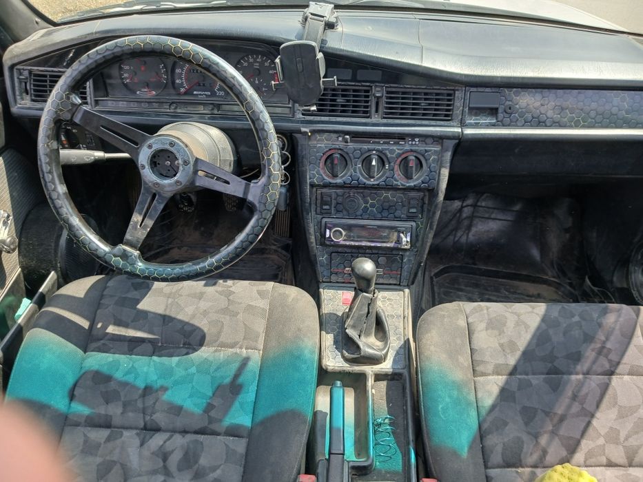 Продам мерседес 190