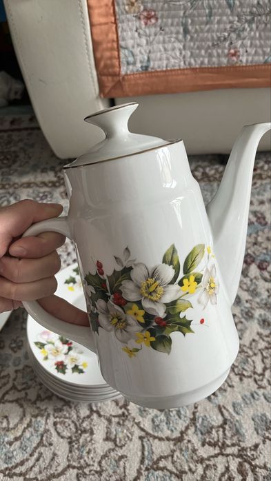 Сервиз, без чашек