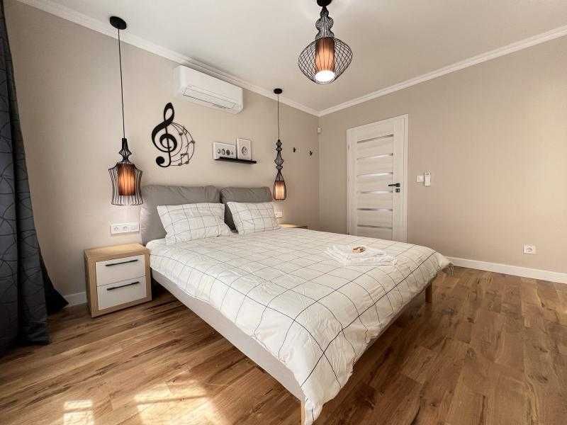 Mногостаен луксозно обзаведен апартамент в центъра на града