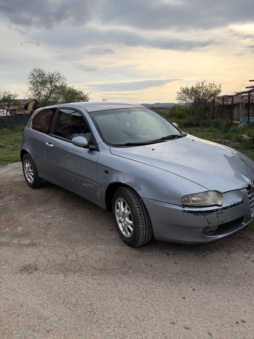 Alfa 147 1.9jtd стегната, всичко платено