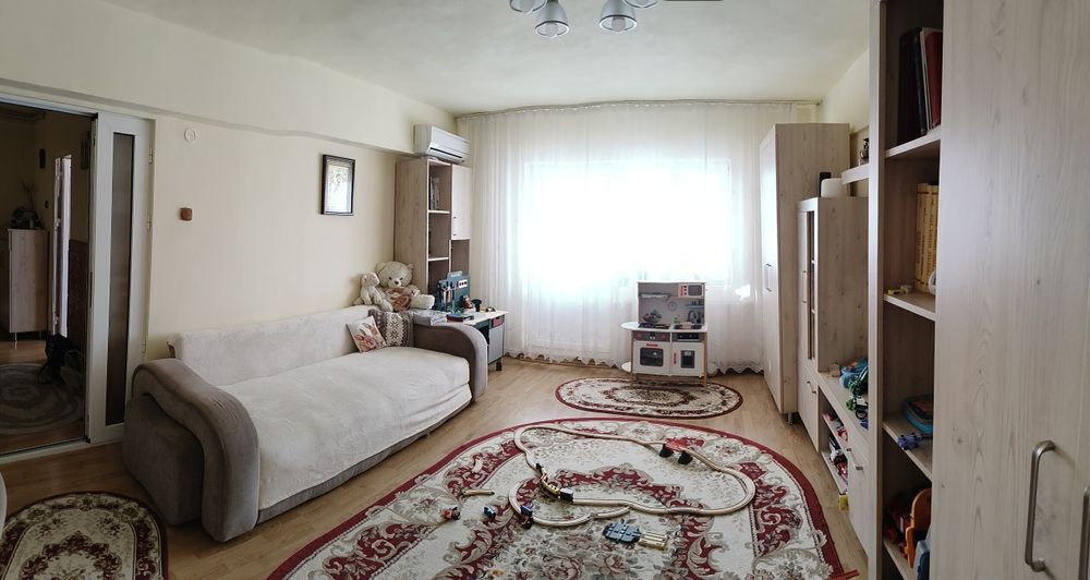 Apartament cu 2 camere decomandat