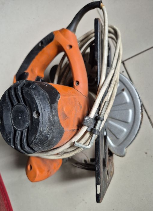 Обрезная электропила ,PIT