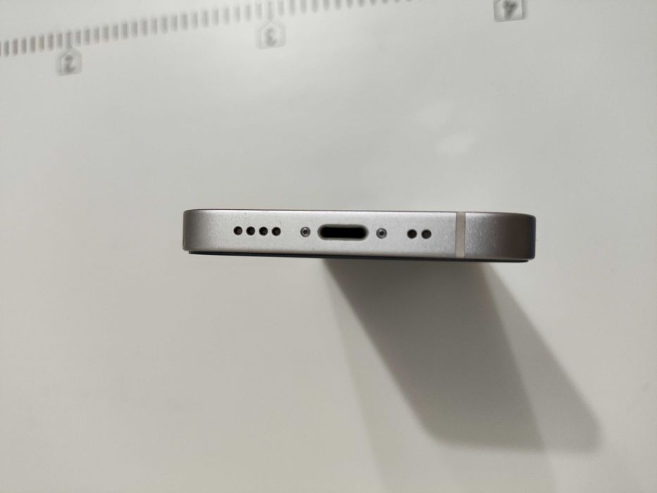 Смартфон iPhone 13 mini