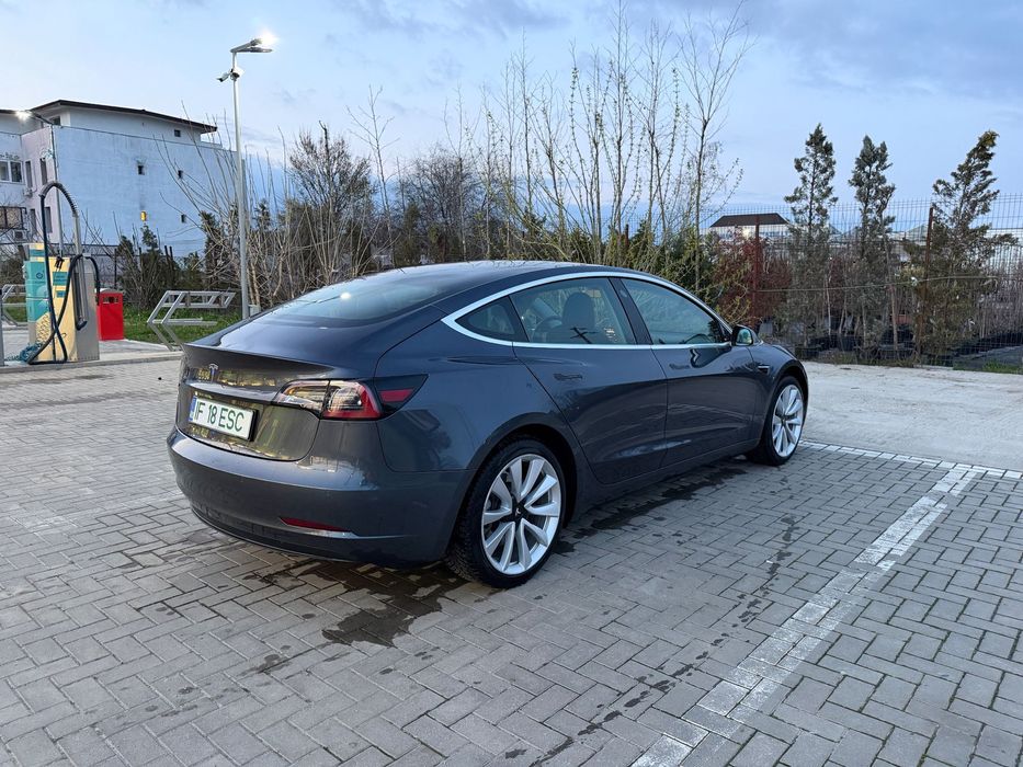 Tesla Model 3 Tesla Model 3 SR+, garantie baterie Decembrie 2027