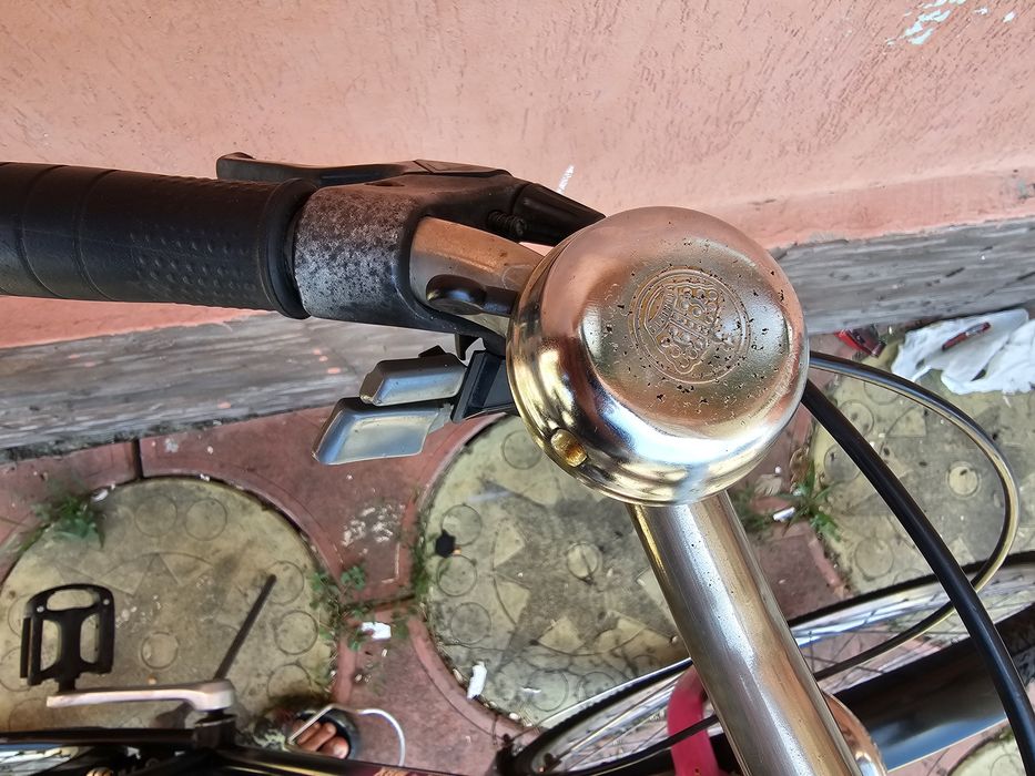 Bicicleta 28 Roz Dama cadru in jos