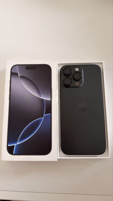 iPhone 16 Pro Max
