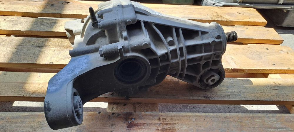 Диференциал Audi Q7 2011г. 245к.с.