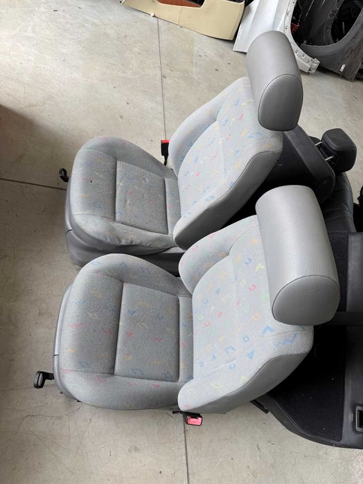 Салон/Седалки за  volkswagen  VW CADI 2005г