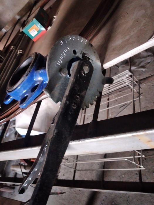 Продам задвижка на болер