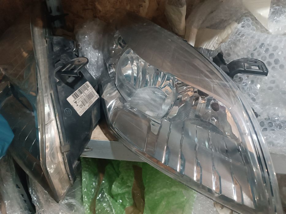 Lampa far Logan Duster2 Sandero Lampa far stop Dacia Sandero Stepway lampa far Renault Megane3 Scenic3 Scenic2 lampa far Clio4 bara fata Dacia Logan
