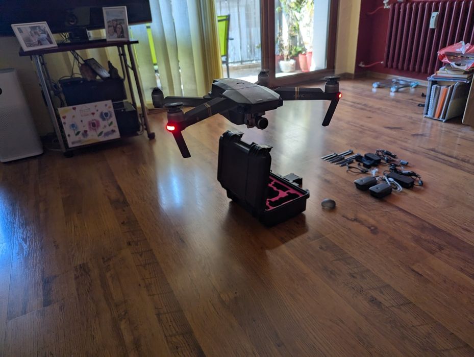 Дрон DJI Mavic Pro Fly More Combo
