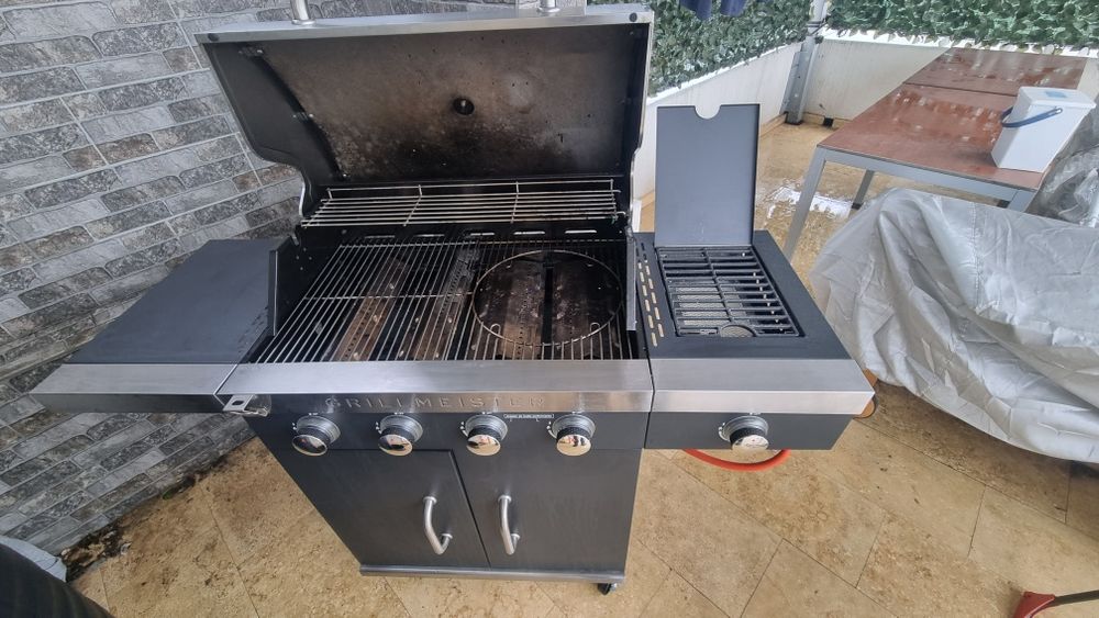 Grătar Gaz GrillMeister 4+1 arzătoare (include Husă TopCrown) - functional