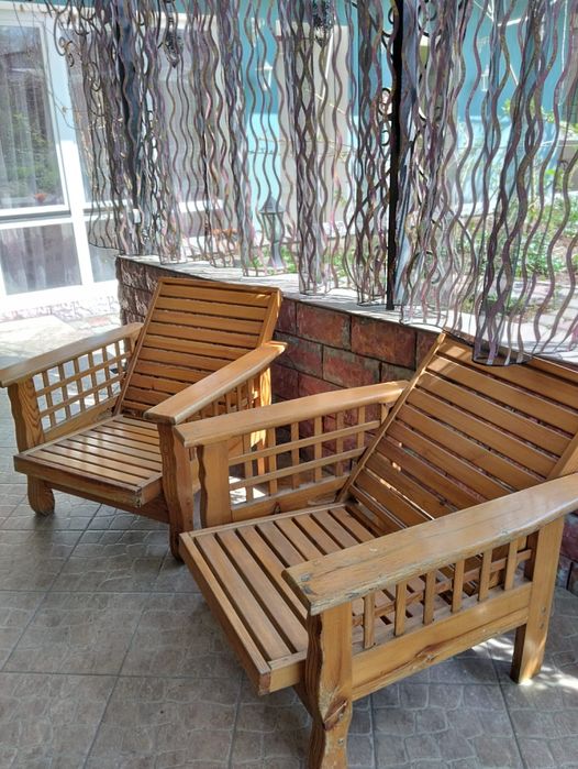 Кресло лежак деревянный