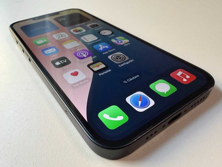  Apple / iPhone 16e 128 Gb / Black / 62 Incarcari