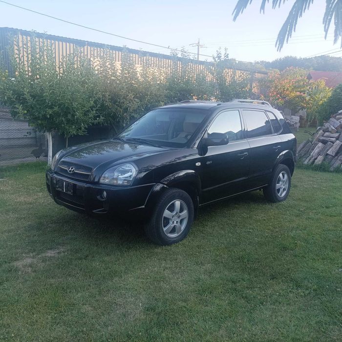 HYUNDAI Tucson 4WD 2007 2.0CRDi 140 CP E4 4x4 6 trepte AC Alcantara Navi, recent adus Italia