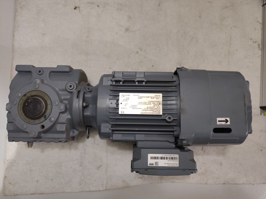 Reductor 1,1 kw  ,120 rotații