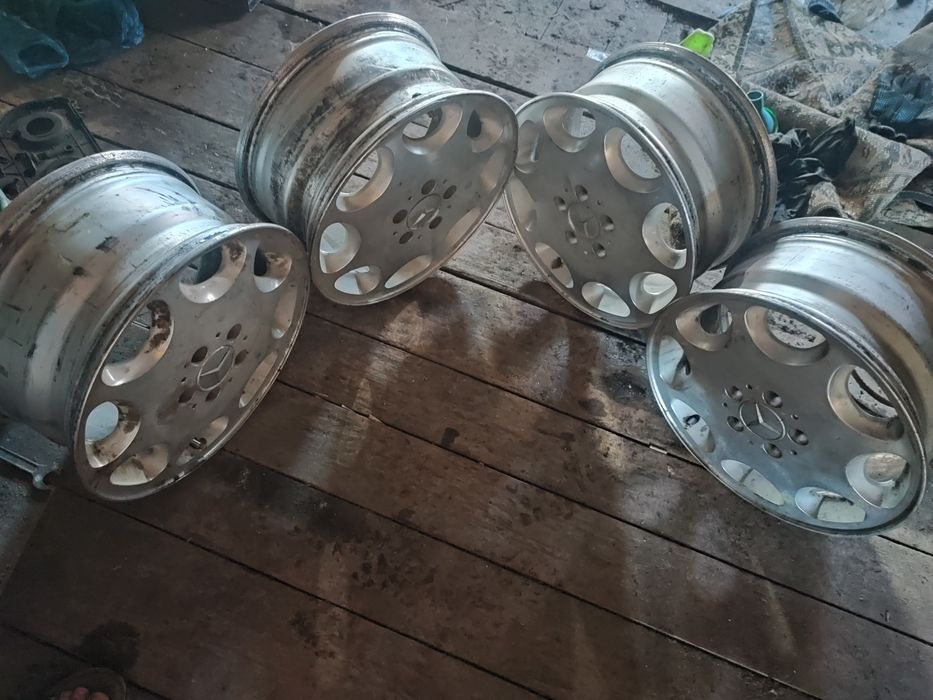 Продам диски на Мерседес