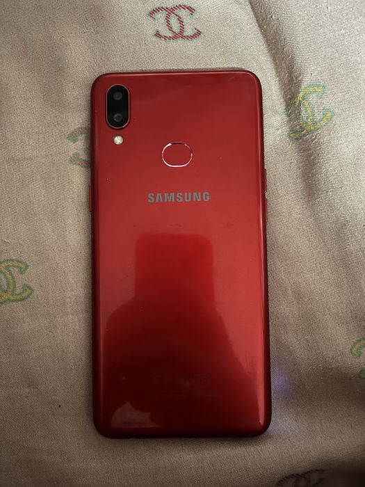 Продам телефон Samsung