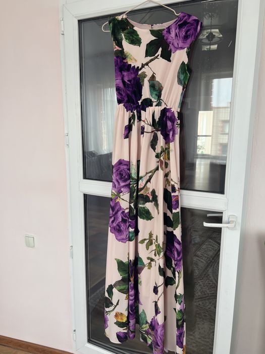 Продам платья вечерние