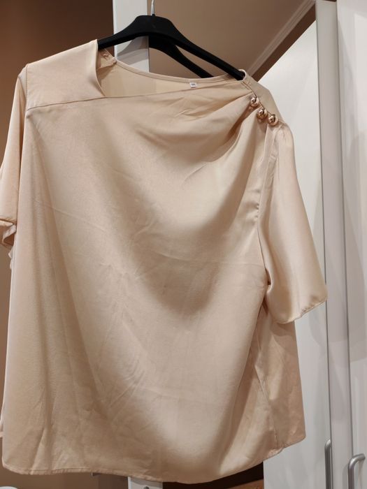 Дамски блузи, нови!