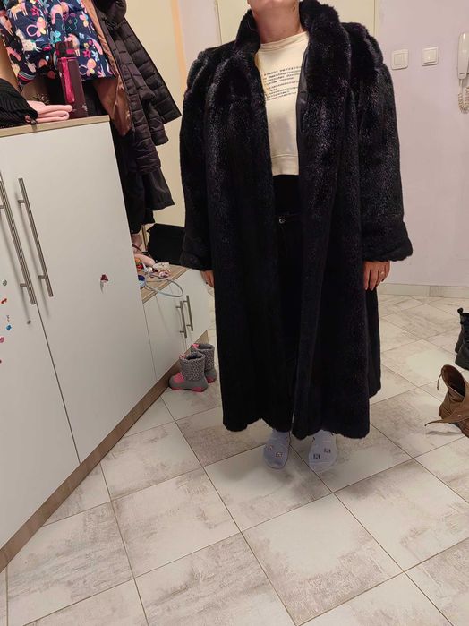 Дълго палто от Визон