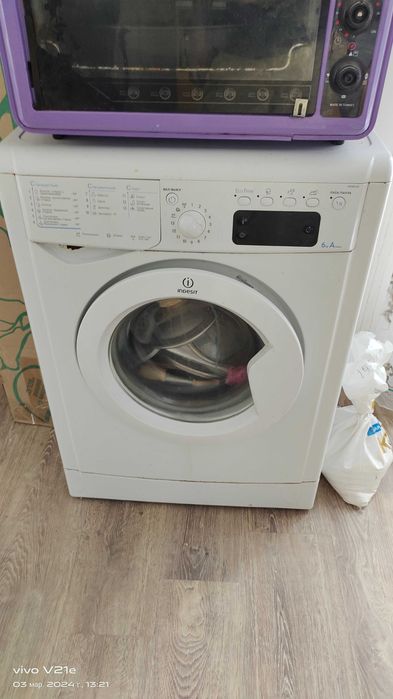 Стиральная машина Indesit