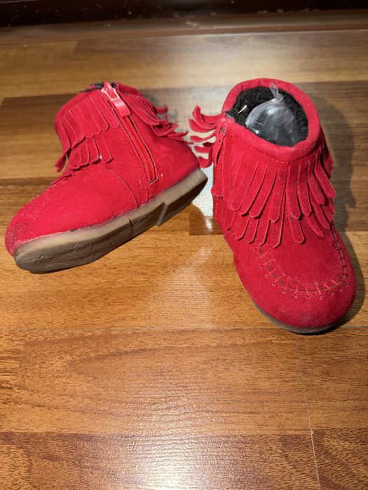 Бардовые ботиночка с висульками