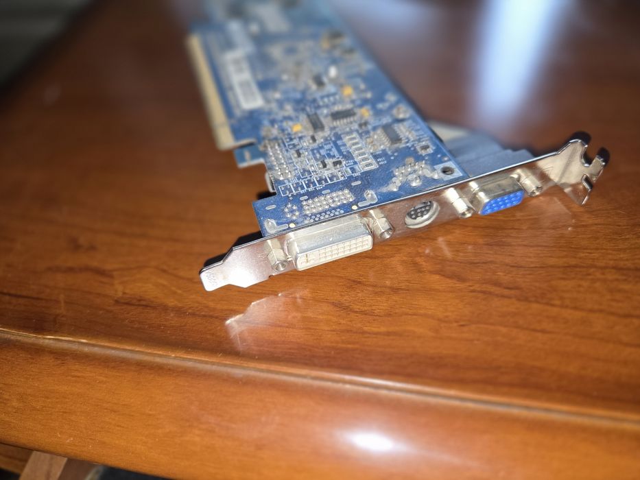 Видеокарта Gigabyte, Pci express