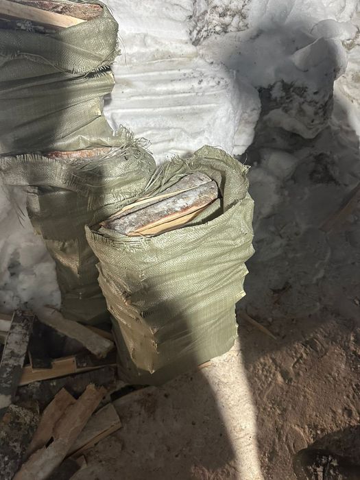 Продам дрова колотые в мешках.