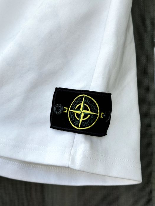 Мъжки къси панталони Stone Island - размер L, Отлично състояние