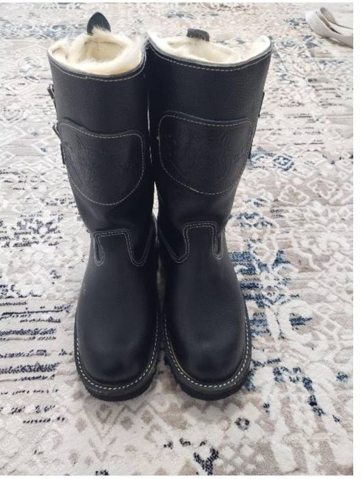 Продам Унты зимние обуви