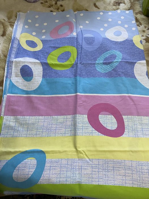 Подушки, простыни