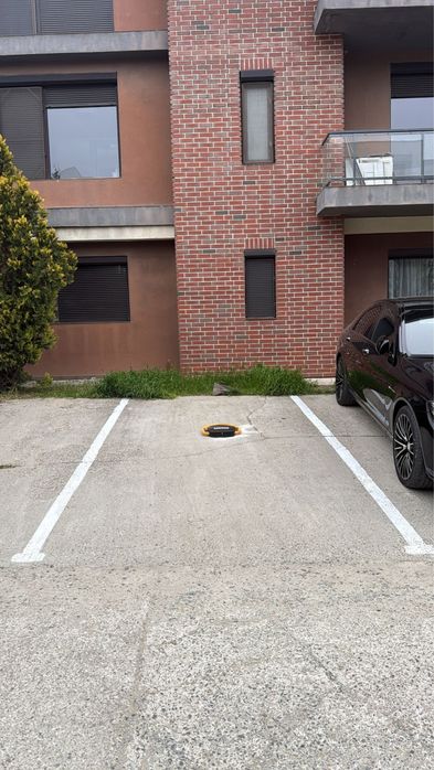 Apartament 2 camere de inchiriat  +loc parcare Tomis plus  -direct propietar