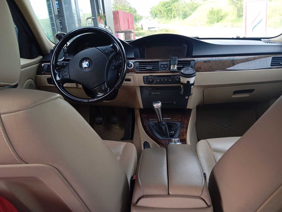 BMW E90 Seria 3 320d