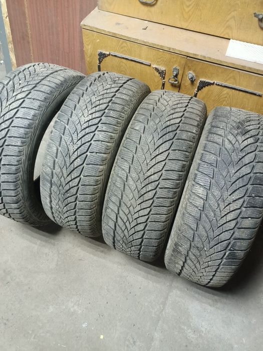 Продам зимние шины