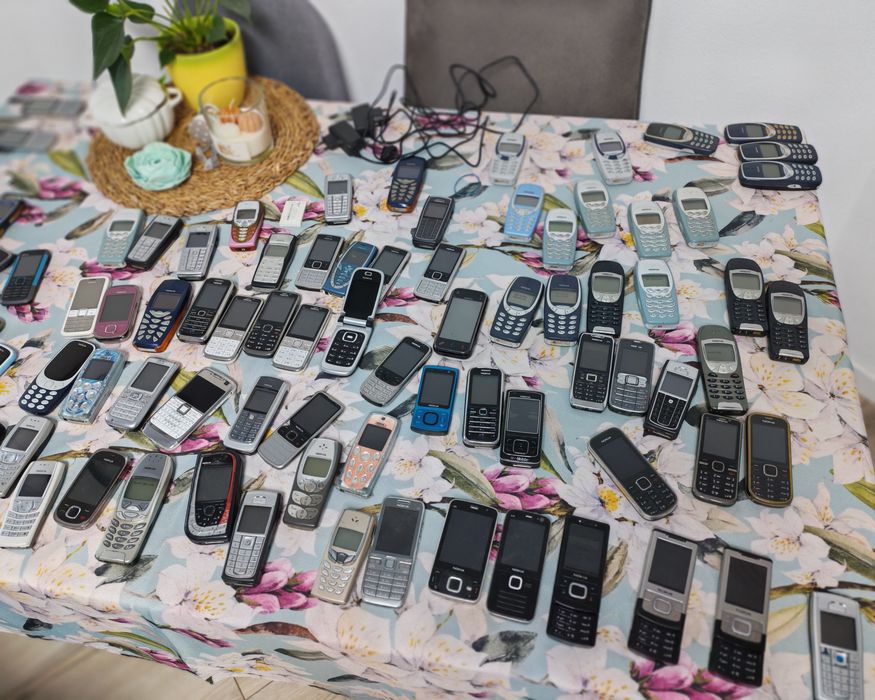 Telefon Nokia ideal ptr copil la școală