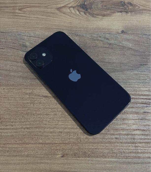 Продам Айфон 12 128gb