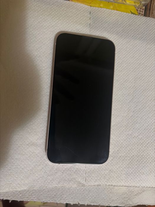 iPhone 13 pink in stare buna