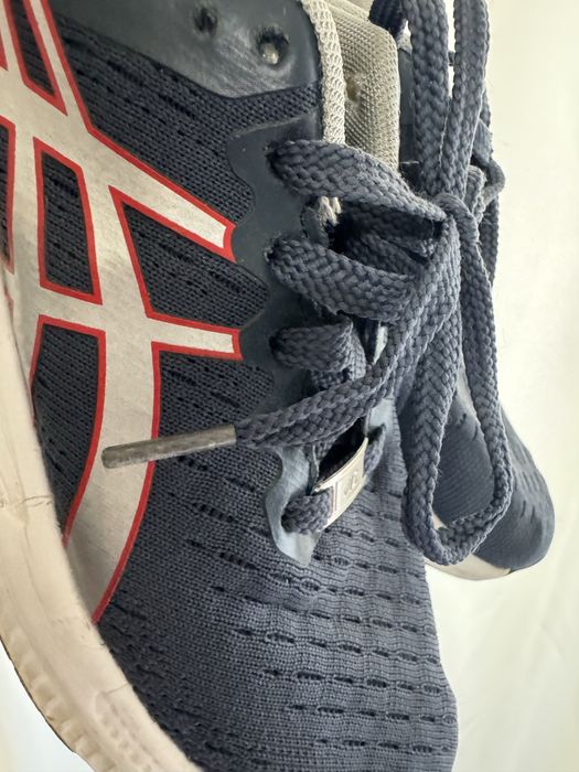 Кроссовки для мальчико синего цвета..