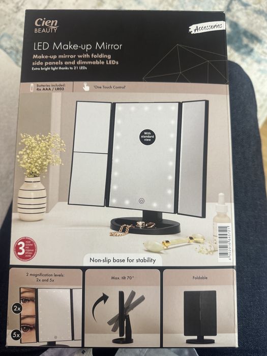 Козметично огледало с LED осветление