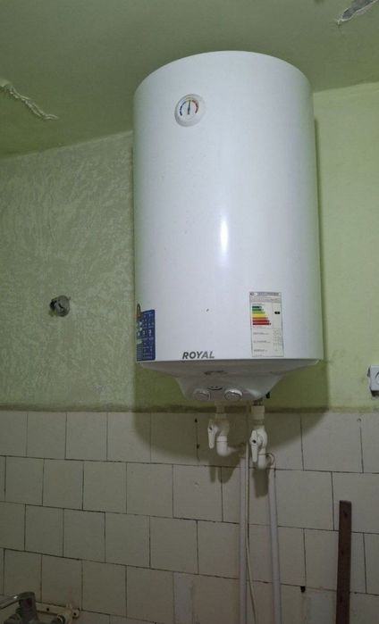 Ijaraga kvartira beriladi 7 maktab olda aziz bozor 1 xona 2 etaj