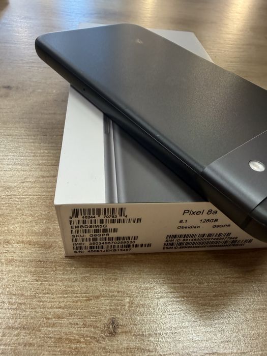 Google Pixel 8a н