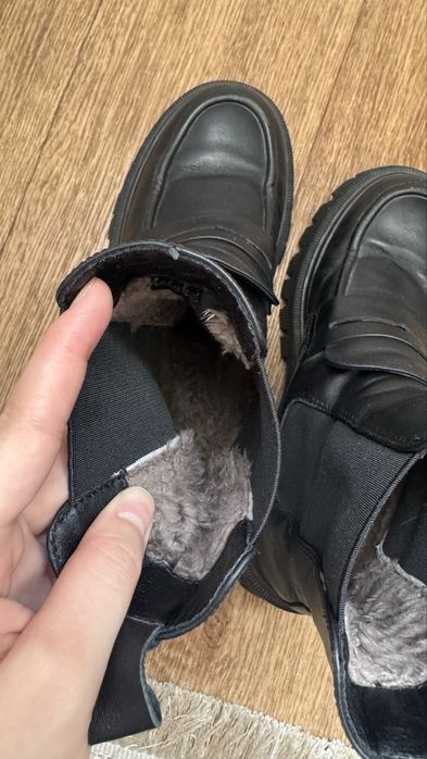Продам зимние челси, натуралка